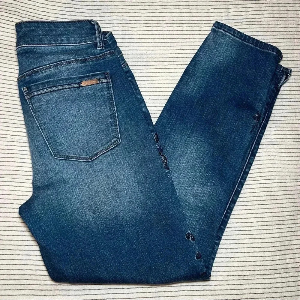 White House Black Market Skinny Crop Jeans - embroidered floral - Picture 3 of 15